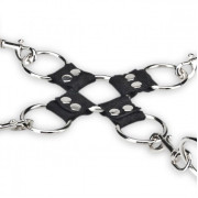 Крестообразная фиксация для рук и ног