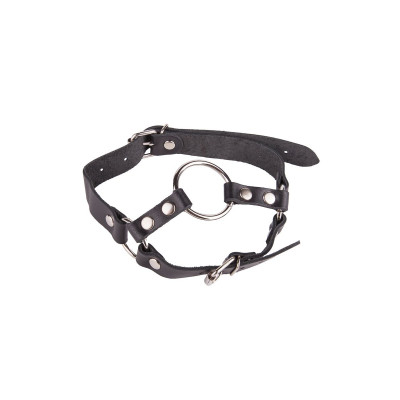 Кляп-кольцо на чёрных кожаных ремешках с застёжкой Кляп-кольцо на чёрных кожаных ремешках с застёжкой