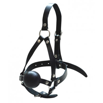 Черный кляп-шар со сбруей на голову из кожи Черный кляп-шар со сбруей на голову из кожи