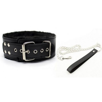 Черный ошейник с меховой подкладкой и поводком Черный ошейник с меховой подкладкой и поводком