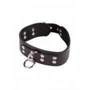 Черный кожаный ошейник с кольцом и клепками
