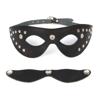 Черная маска со съемными шорами на заклепках Черная маска со съемными шорами на заклепках