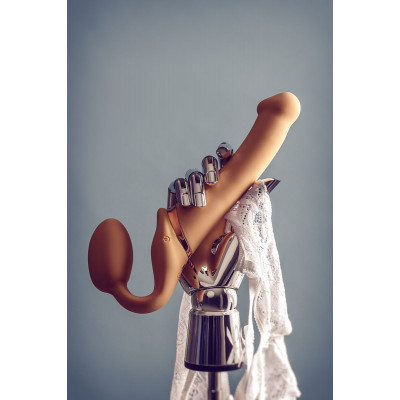 Телесный безремневой вибрострапон Silicone Bendable Strap-On - size M Телесный безремневой вибрострапон Silicone Bendable Strap-On - size M