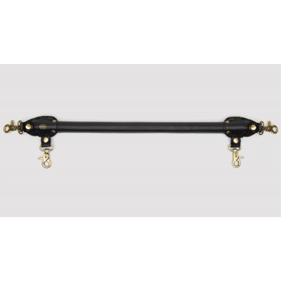 Черная распорка для ног Bound to You Faux Leather Spreader Bar - 50,8 см. Черная распорка для ног Bound to You Faux Leather Spreader Bar - 50,8 см.