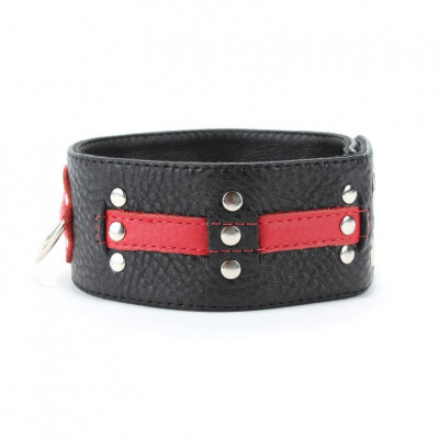Чёрно-красный ошейник с клёпками Чёрно-красный ошейник с клёпками