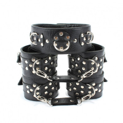 Комплект кожаных БДСМ-аксессуаров с клёпками Комплект кожаных БДСМ-аксессуаров с клёпками