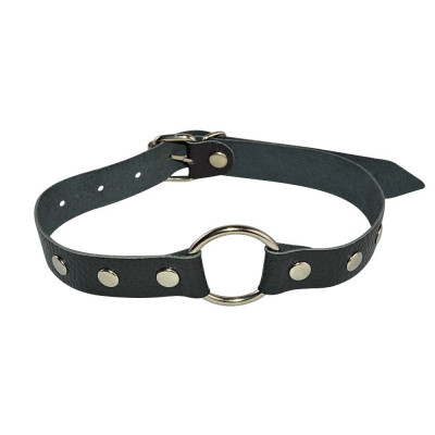 Кляп-кольцо на черных кожаных ремешках Кляп-кольцо на черных кожаных ремешках