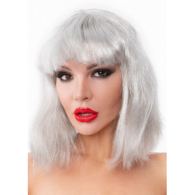 Серебристый парик-каре с челкой Серебристый парик-каре с челкой