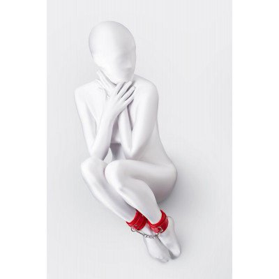 Красные оковы Anonymo из искусственной кожи Красные оковы Anonymo из искусственной кожи