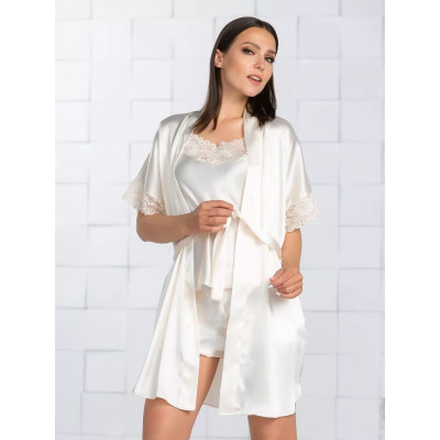 Обворожительный пеньюар с кружевом Обворожительный пеньюар с кружевом