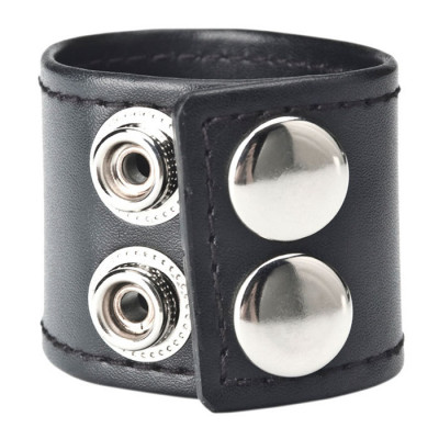 Хомут-утяжка для мошонки из искусственной кожи на клепках SNAP BALL STRETCHER Хомут-утяжка для мошонки из искусственной кожи на клепках SNAP BALL STRETCHER