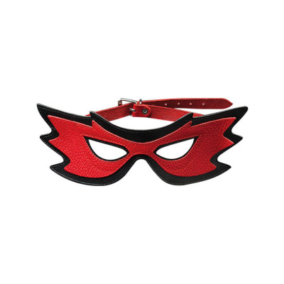 Красно-чёрная маска на глаза с разрезами Красно-чёрная маска на глаза с разрезами