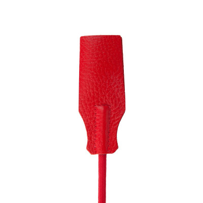 Красный стек с кожаной ручкой - 70 см. Красный стек с кожаной ручкой - 70 см.