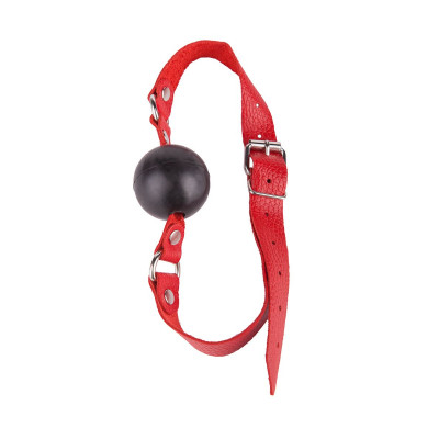 Чёрный кляп-шар с красным ремешком Чёрный кляп-шар с красным ремешком