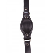 Чёрный кожаный кляп на регулируемых ремешках