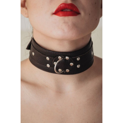 Коричневый широкий ошейник из мягкой кожи Коричневый широкий ошейник из мягкой кожи