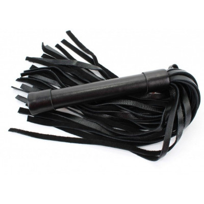 Чёрная плеть из нежной кожи - 45 см. Чёрная плеть из нежной кожи - 45 см.