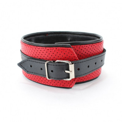 Красно-черная фиксация из перфорированной кожи Красно-черная фиксация из перфорированной кожи